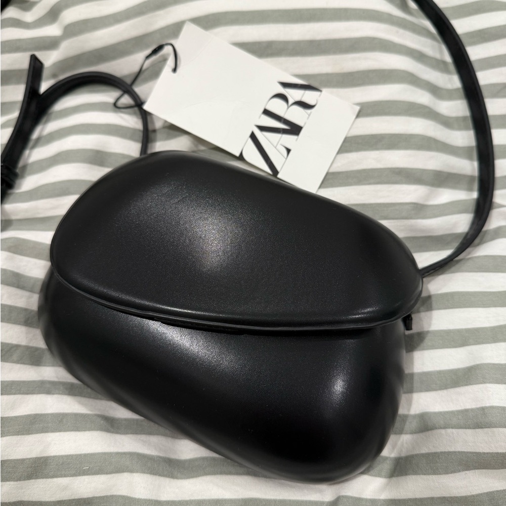 NWT Zara Black cross body bag